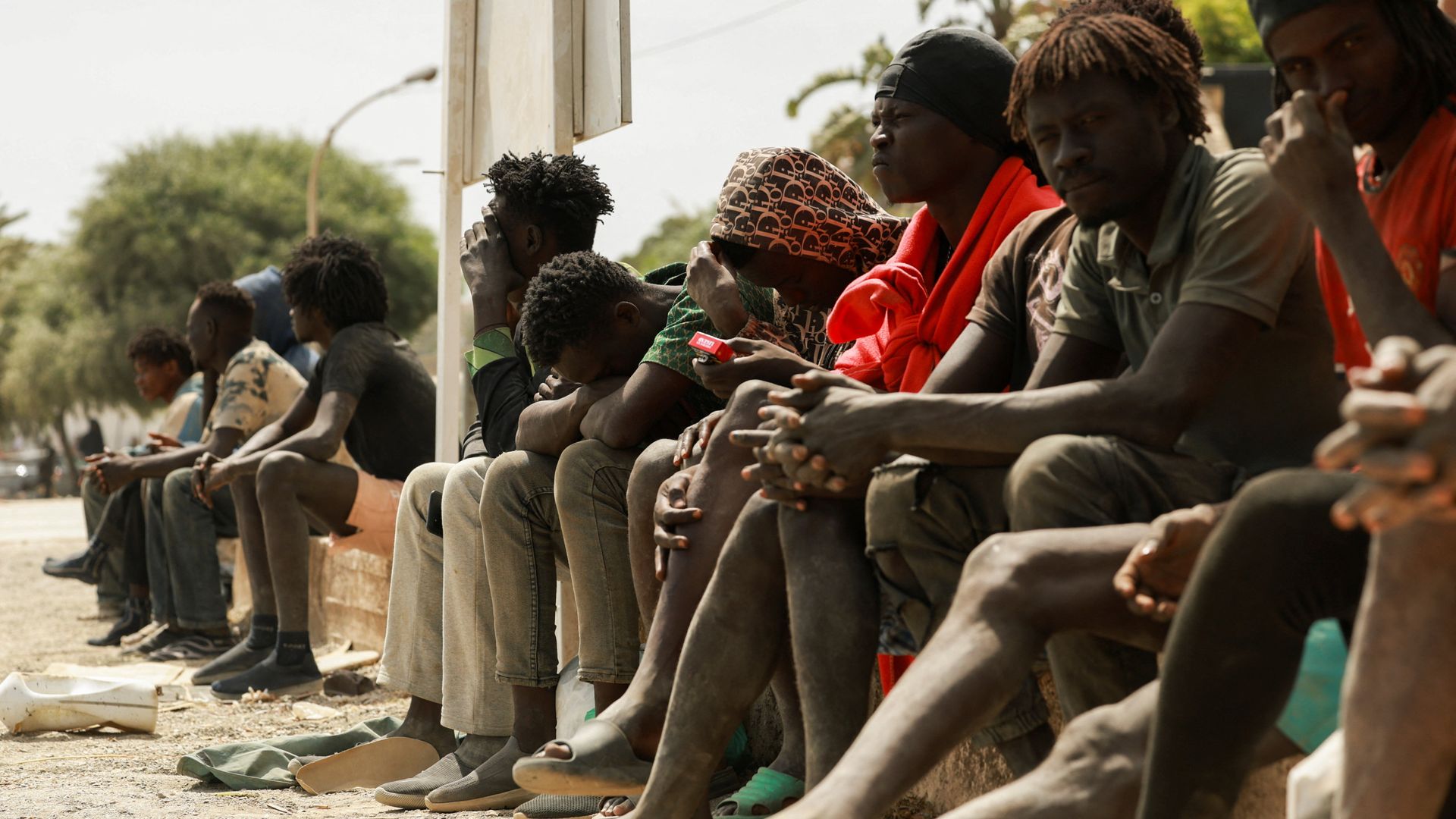 Thousands of migrants remain in Ceuta after deadly border rush