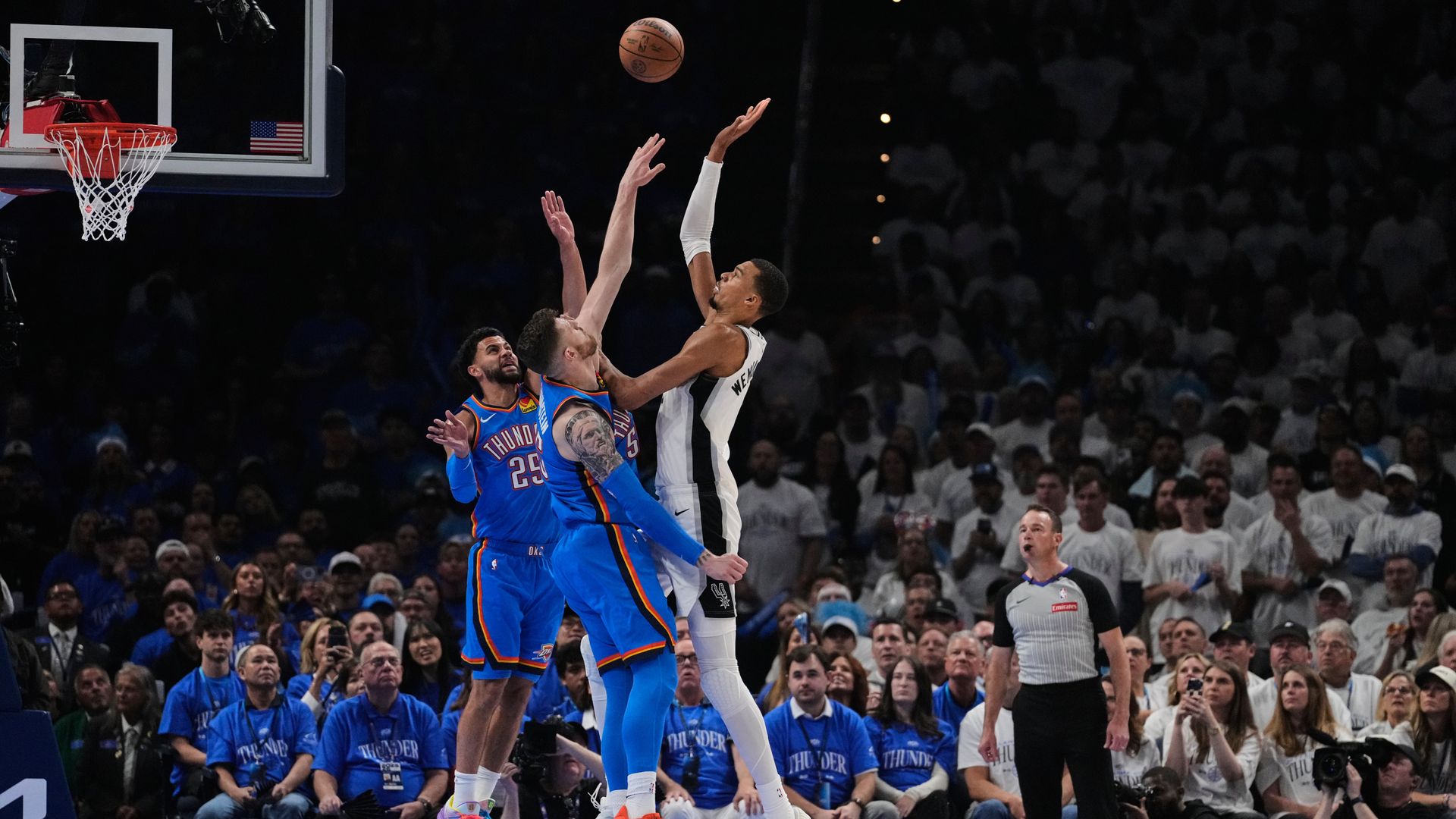 'Tech Titan' Arora spearheads $1bn shot at NBA's London basketball team — image supplied by Sky News's feed