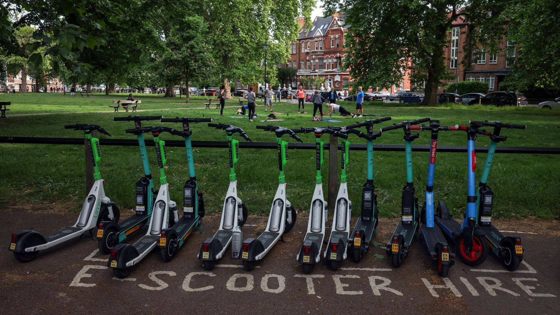 Study finds e-scooter riders face higher traumatic-injury risk than cyclists or motorcyclists