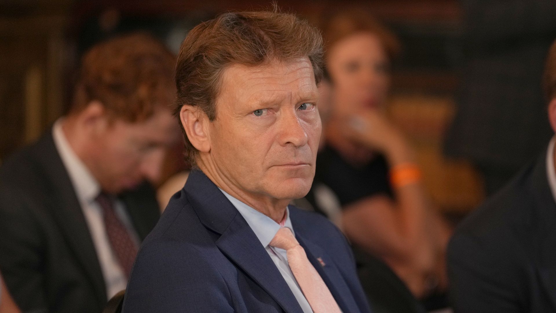 <a href='https://news.sky.com/story/politics-latest-burnham-to-provide-ukraine-with-blueprints-for-long-range-missiles-as-he-travels-to-kyiv-12593360?postid=12275238#liveblog-body' target='_blank'>Reform pledges to prioritise 'British-born workers' for social housing</a>