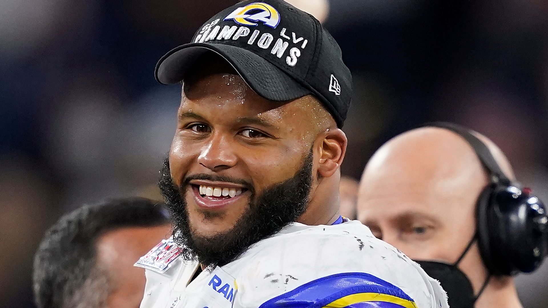 Donald ends retirement to make dramatic Rams return
