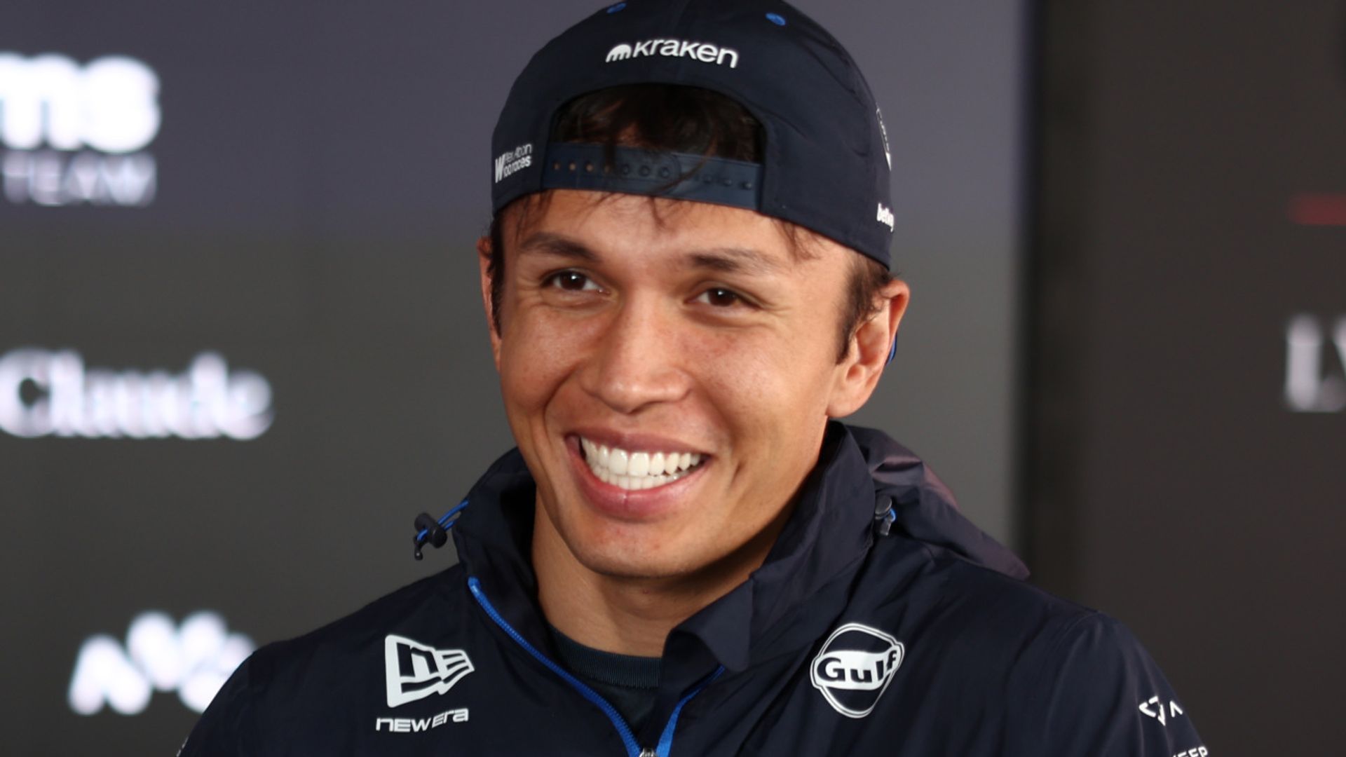 Albon signs one-year contract extension with Williams