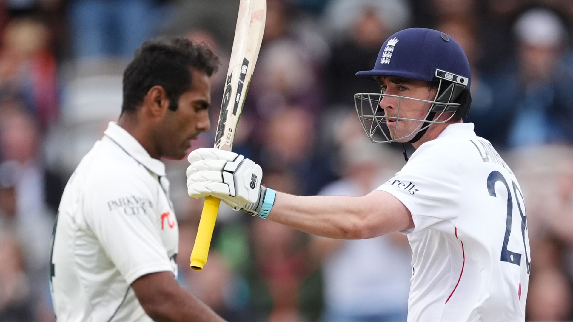 Lawrence's 50 lifts England to healthy lead vs Pakistan at rainy Lord's