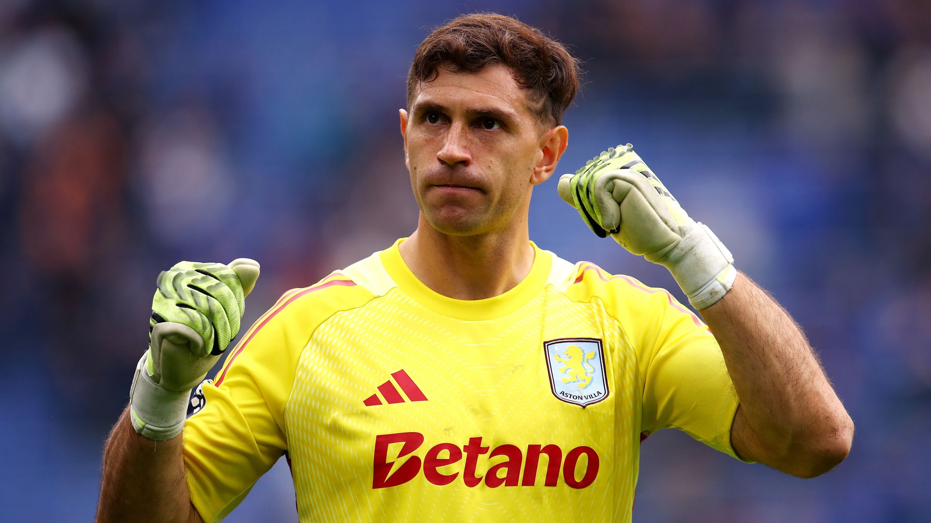 Chelsea considering late move for Villa's Martinez