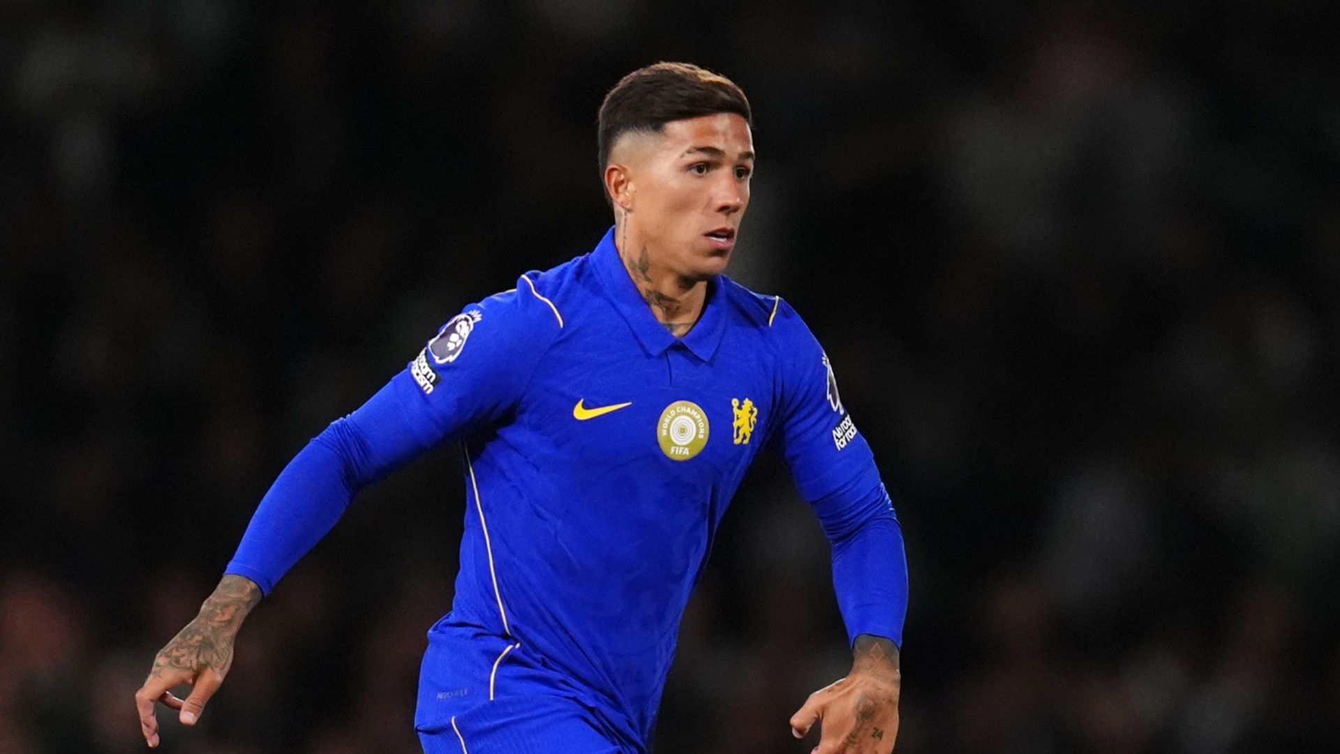 Man City considering bid for Chelsea's Fernandez