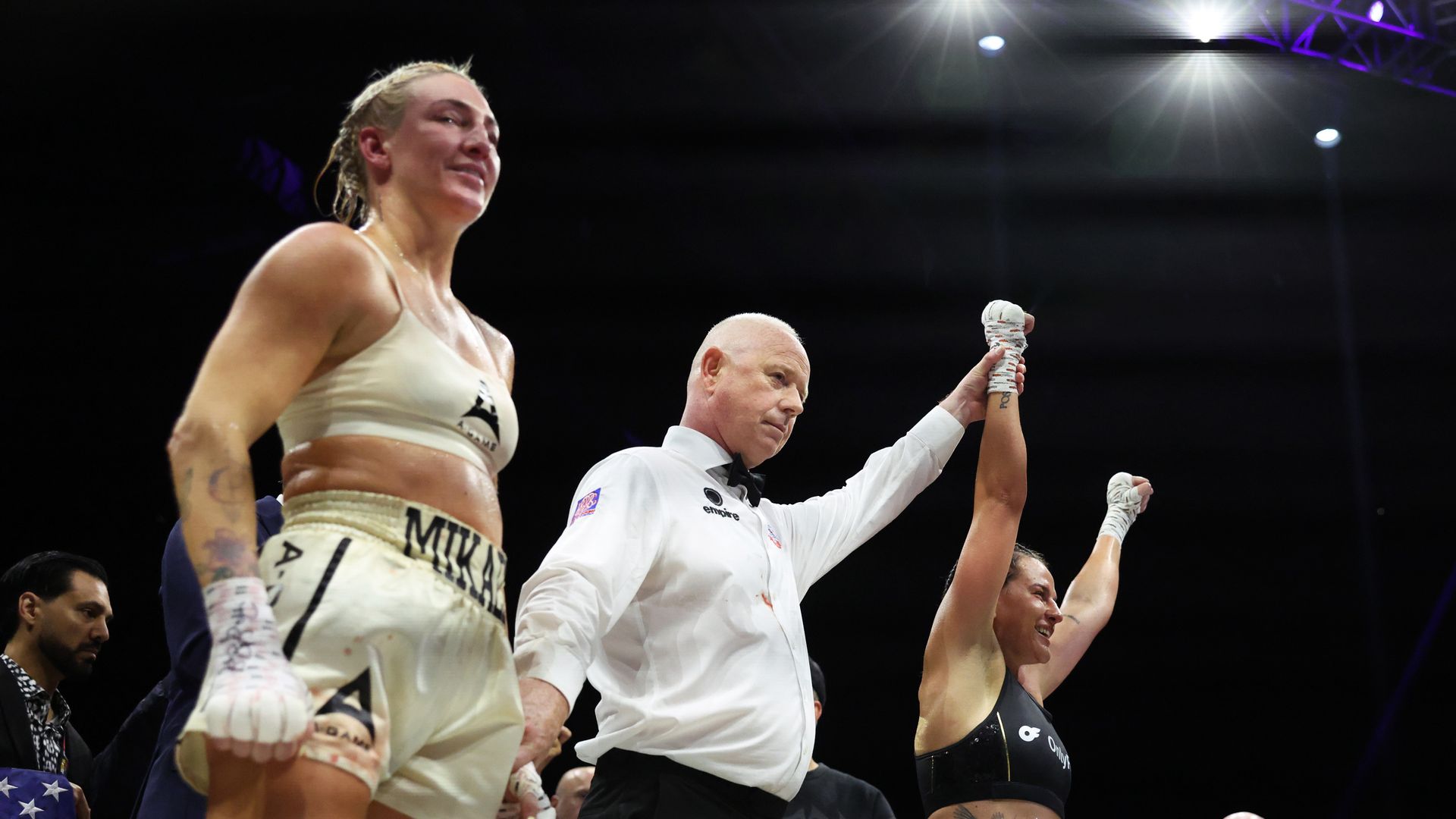 Cameron calls for three-minute round rematch as Mayer disputes result