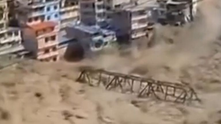 Nepal Flooding Latest Hundreds Killed And 1 000 Missing As Experts nepal-flooding-latest-hundreds-killed-and-1-000-missing-as-experts