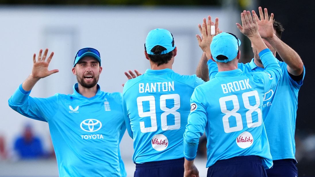 Jacks stars as England beat Sri Lanka in first ODI