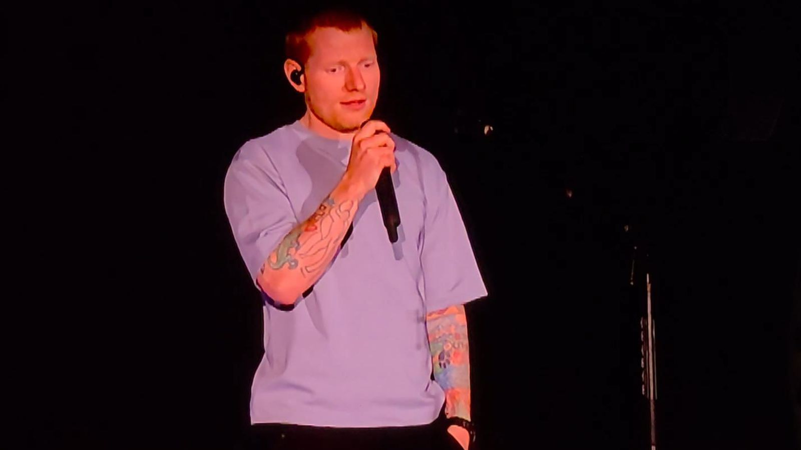 Ed Sheeran Breaks Silence At First Concert After Macklemore Palestine ed-sheeran-breaks-silence-at-first-concert-after-macklemore-palestine