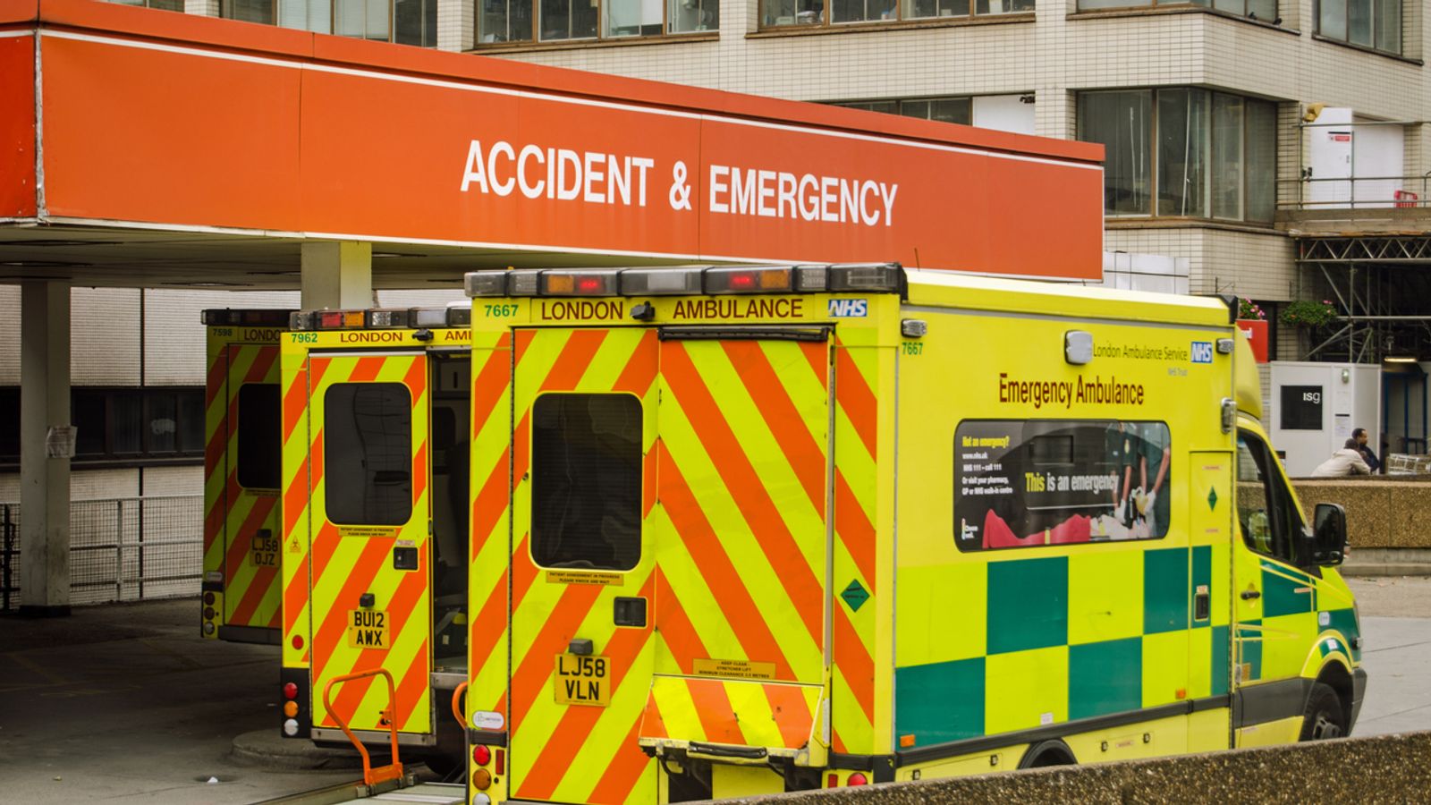 Using ambulances and corridors as 'treatment rooms' unacceptable, says union