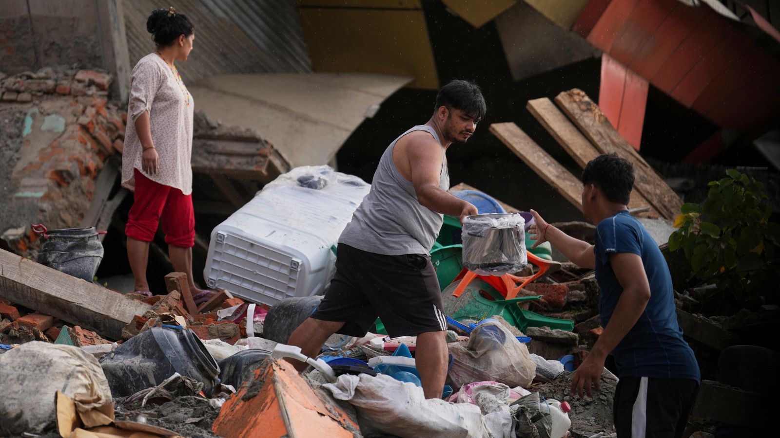Nepal Aktuell: Britischer Staatsbürger unter den 119 heute bei ...