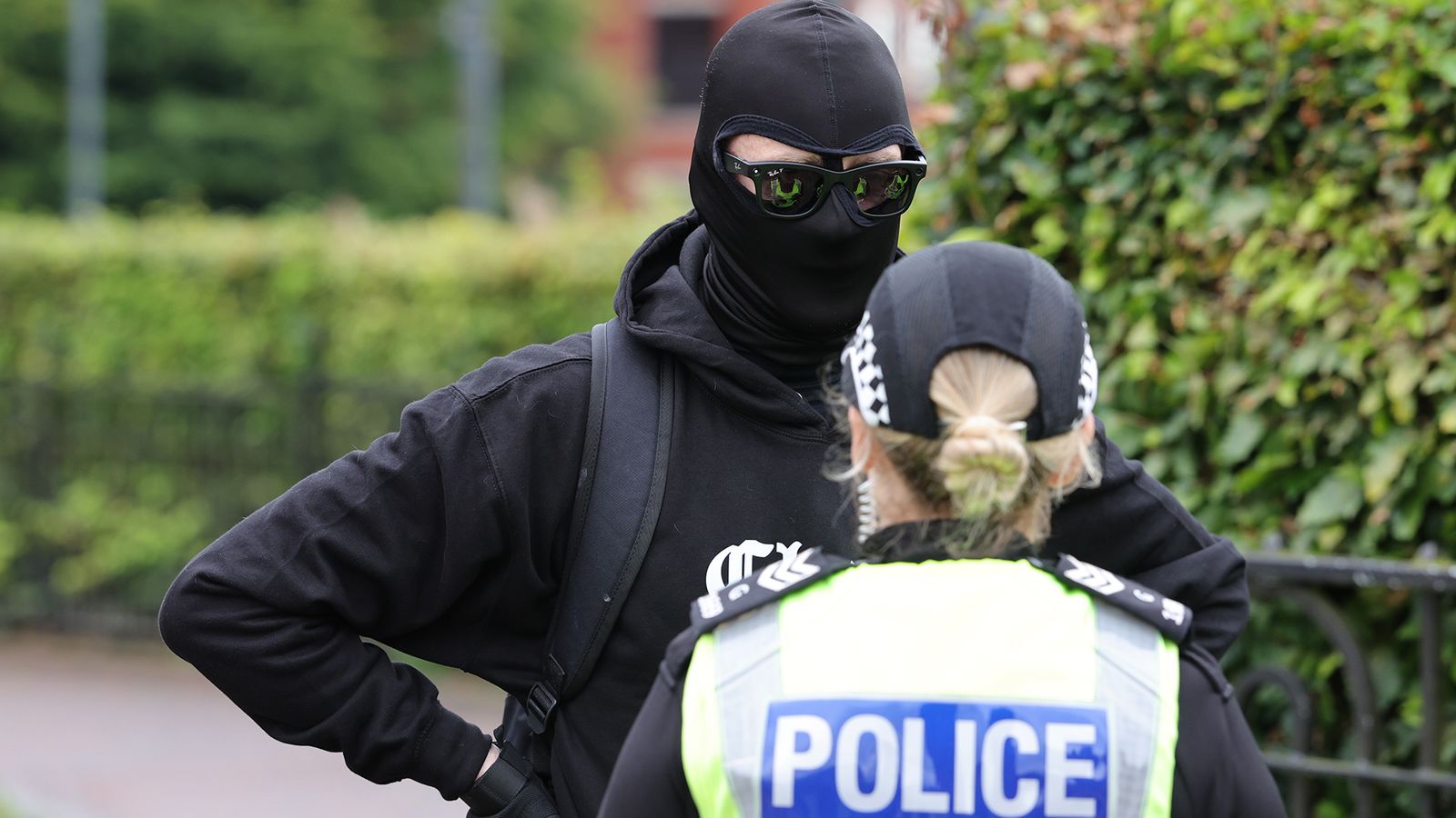 Sturmhaubenverbot tritt in Nottingham in Kraft – | die Polizei kann bei ...