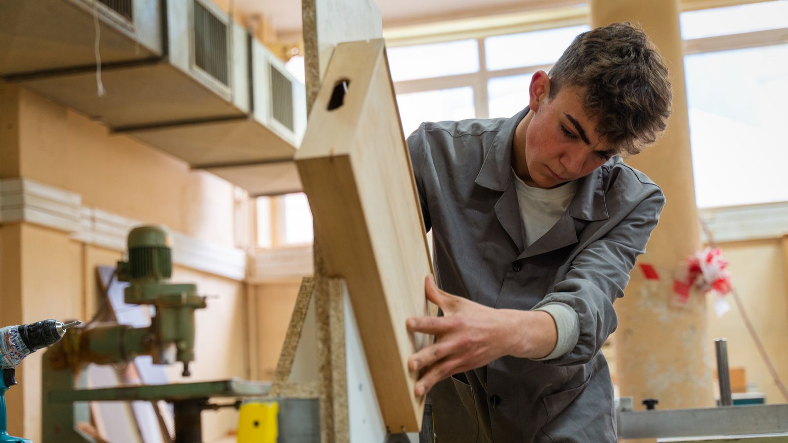Teenagers in England to be offered new vocational GCSEs