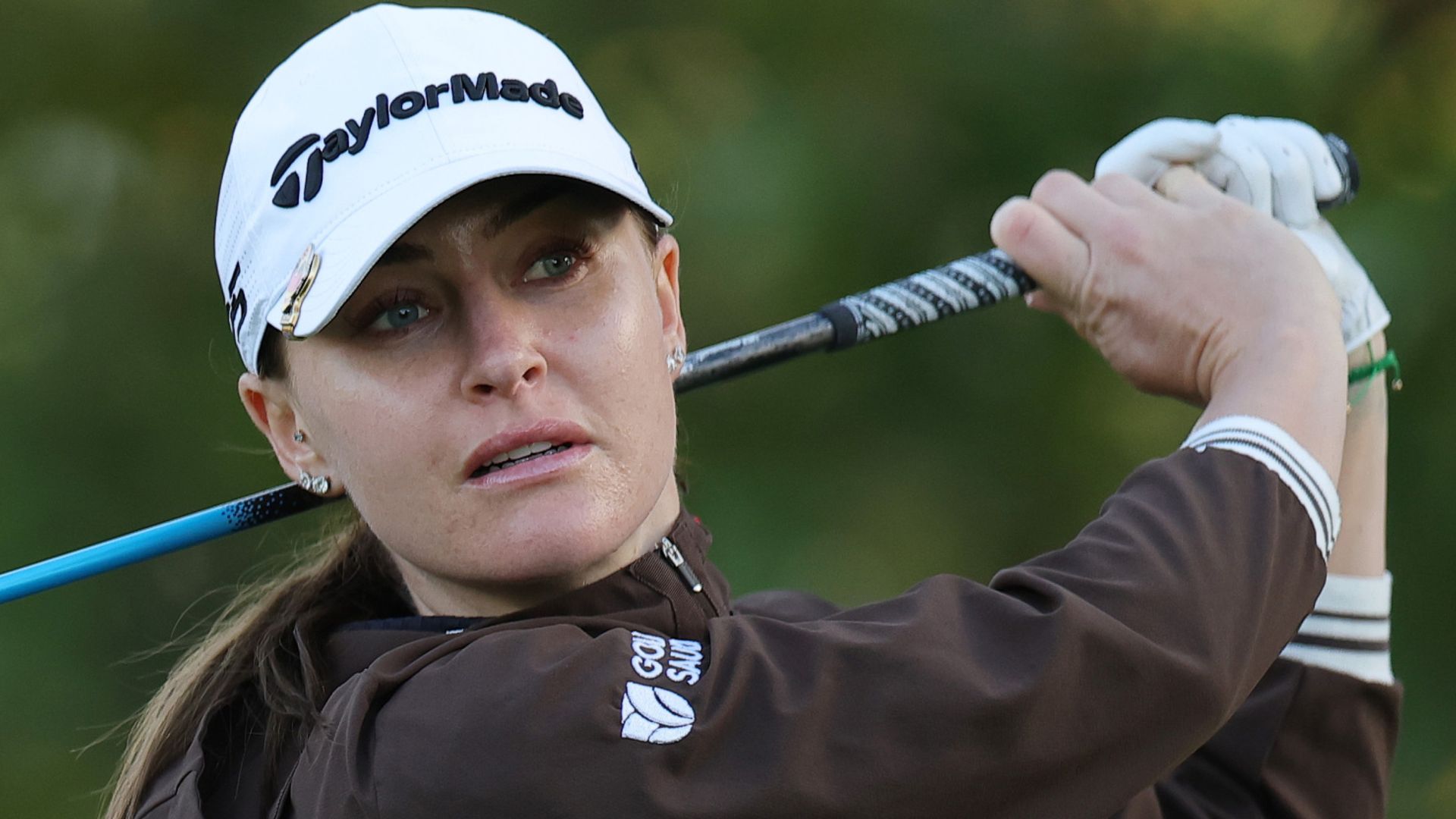 Hull shrugs off post-Solheim illness to charge into LPGA Tour title mix