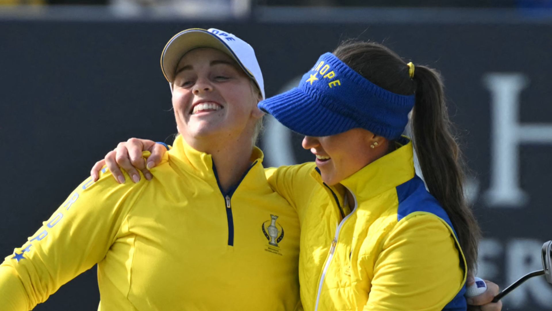Europe move into Solheim Cup lead but Hull, Woad thrashed in foursomes