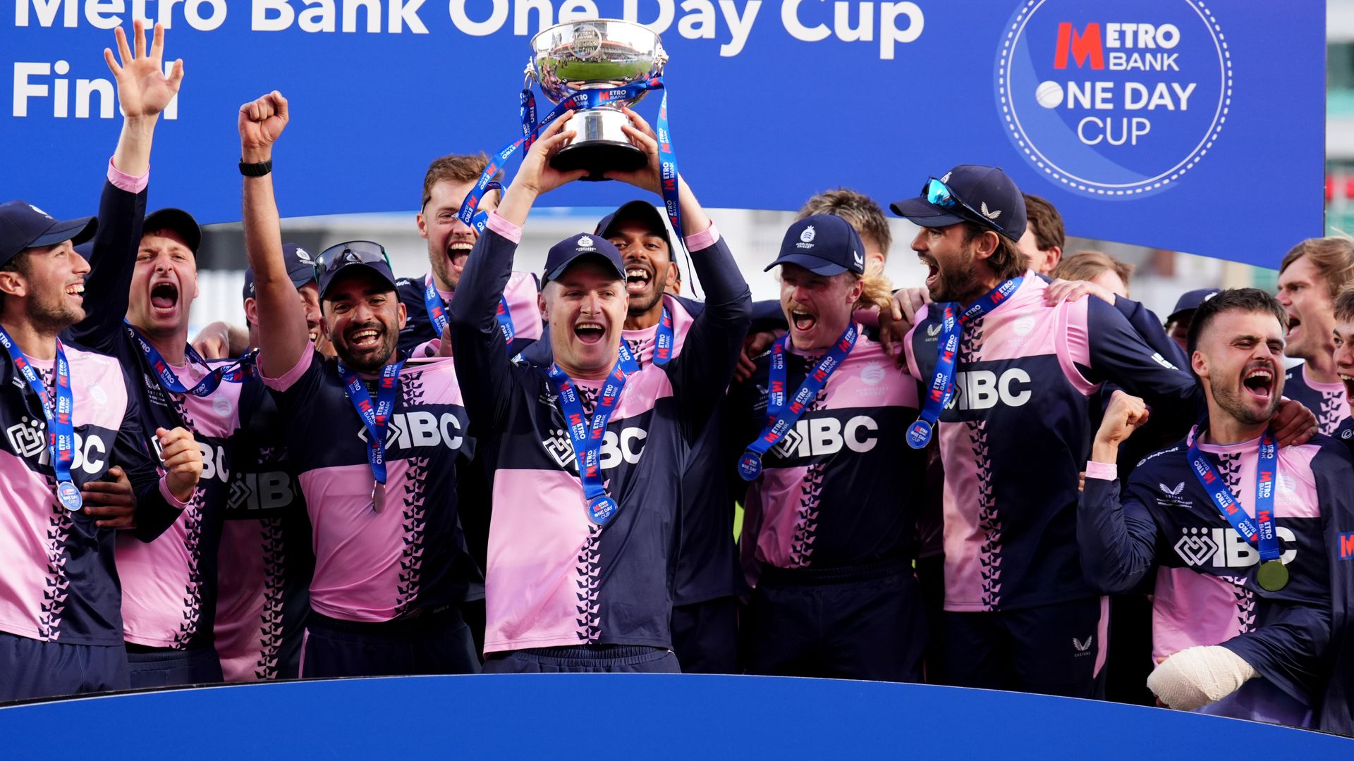 Middlesex beat Leicestershire Foxes to end 36-year List A trophy wait
