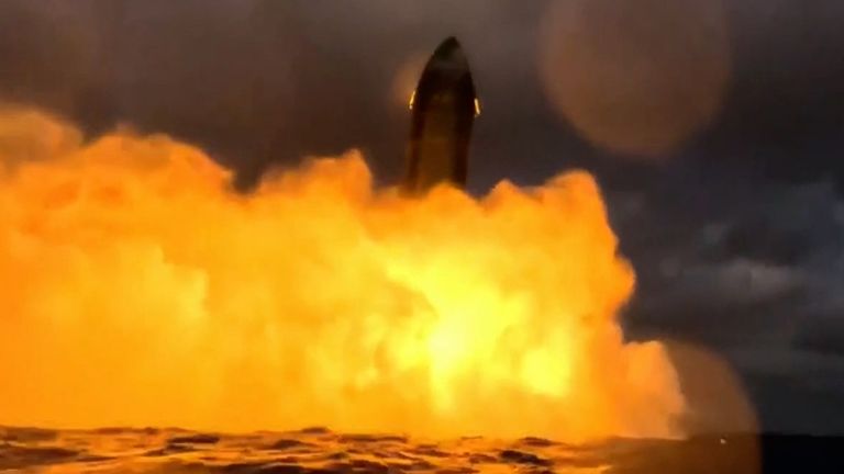 Spacex Rockets Exploded Moment SpaceX rocket explodes in ocean after splashing down early ...