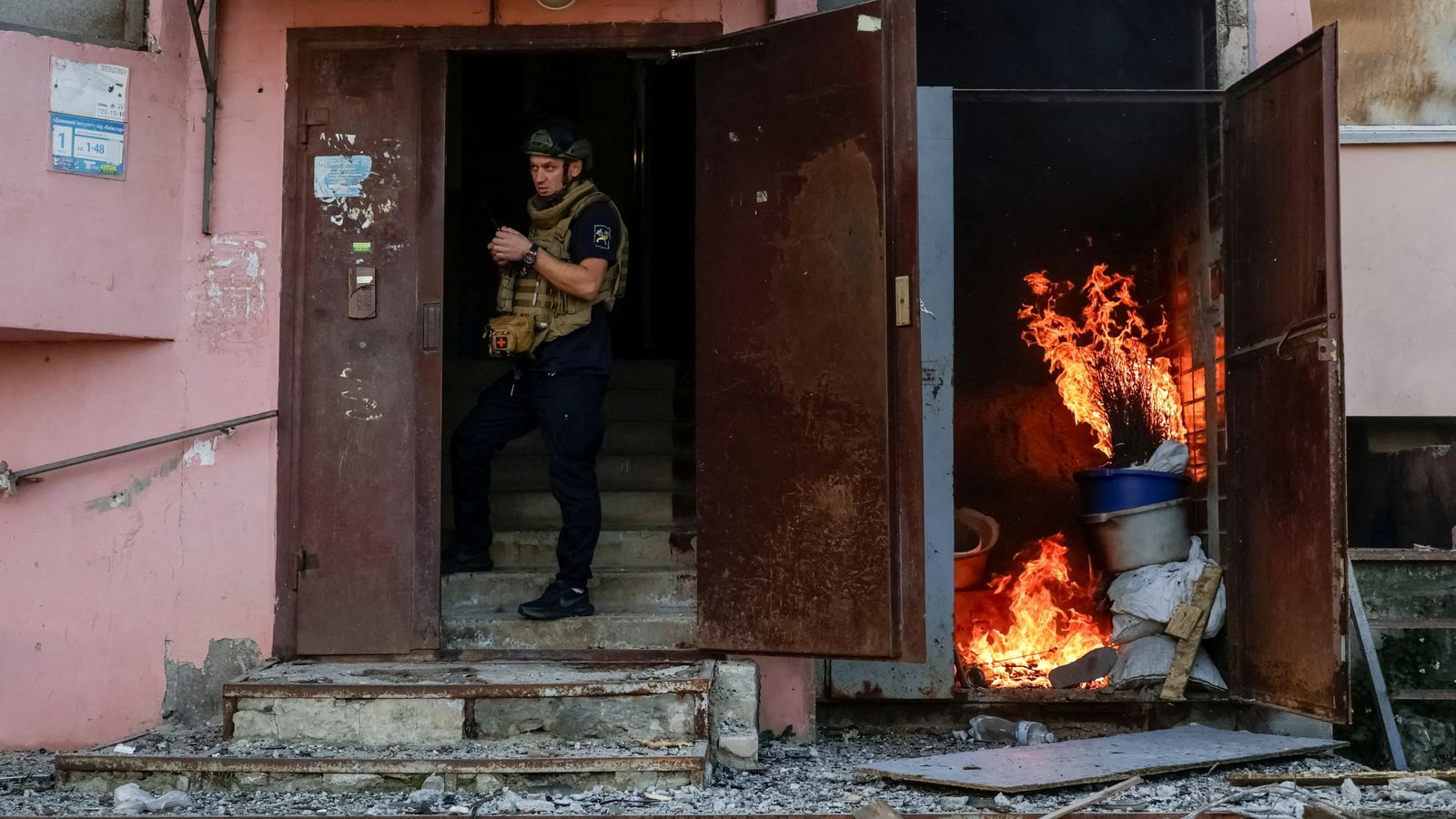 NATO General Warns Alliance is 'Ready to Fight Tonight' Amid Russian ...