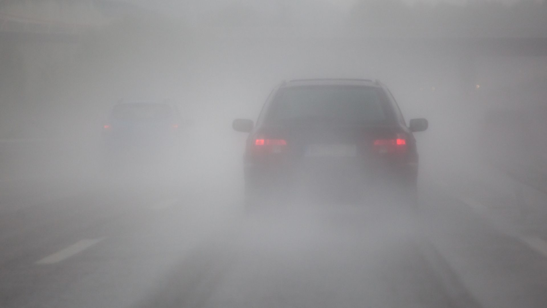 UK set for calmer weather - but 'dense' fog may cause disruption