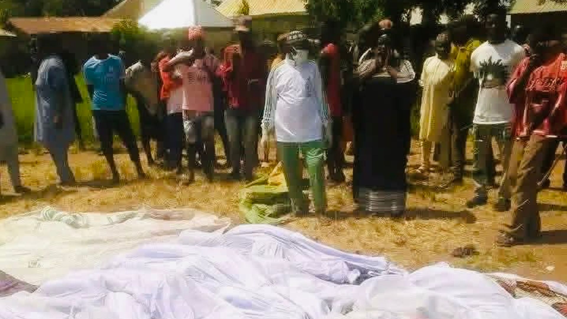 At least 62 killed and thousands displaced in gunmen attack in Nigeria