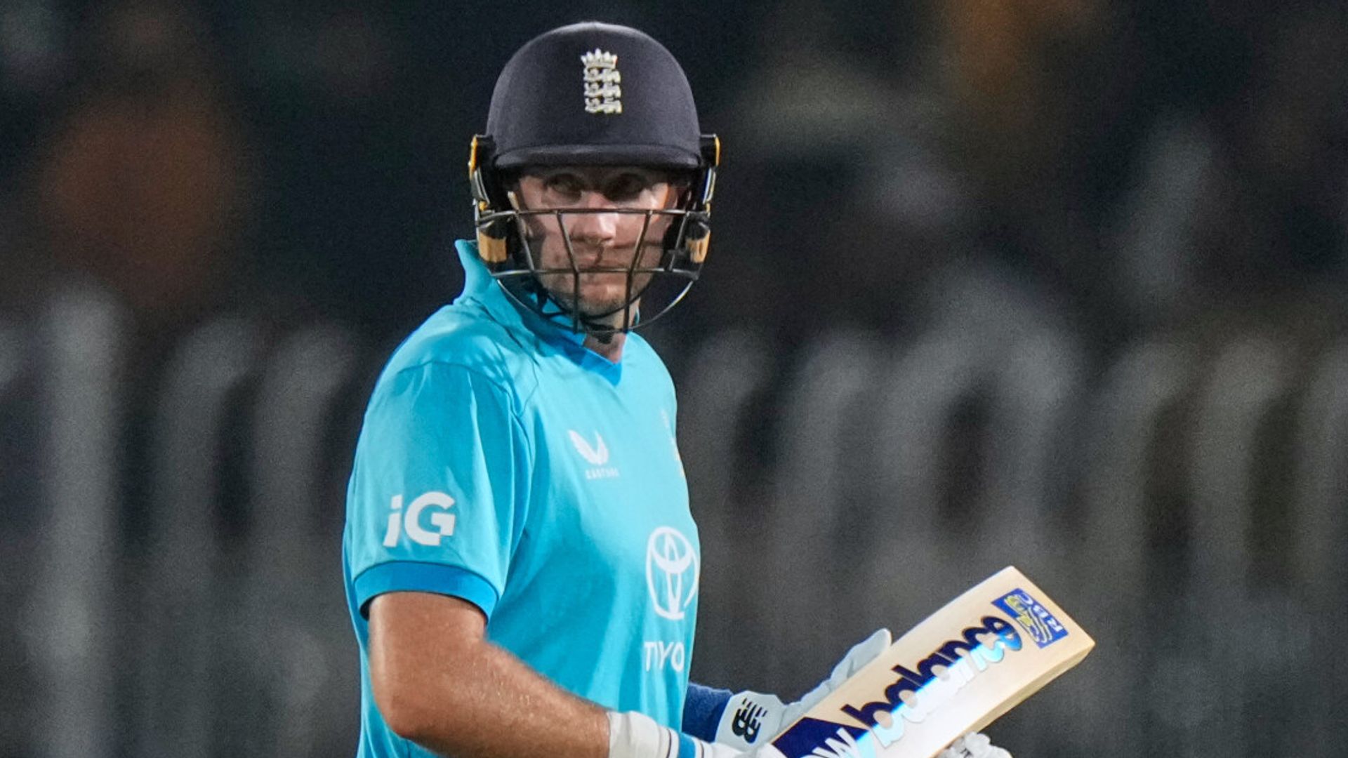 England crumble to defeat versus Pakistan in ODI tri-series opener