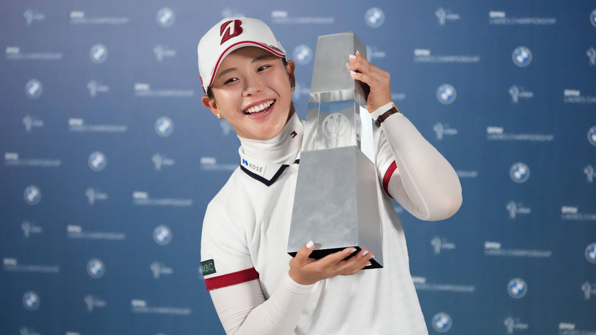 Yoshida takes first LPGA title at BMW Ladies Championship