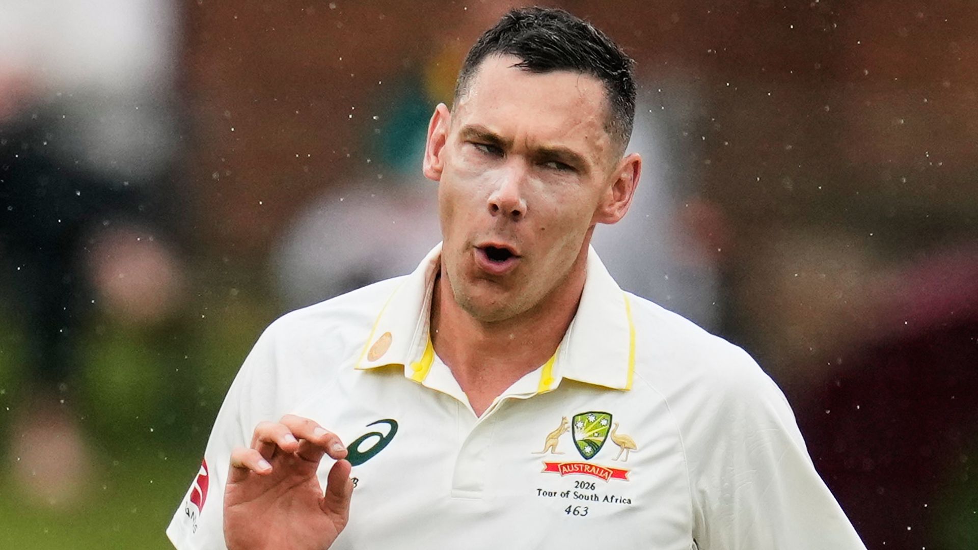 South Africa stutter on rain-hit day one against Australia