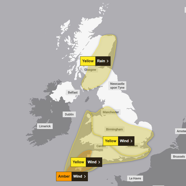  Met Office
