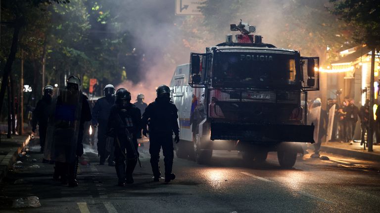  Reuters