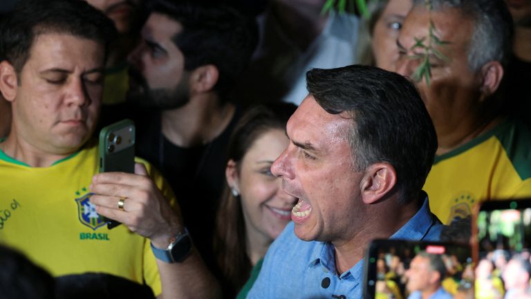  Reuters