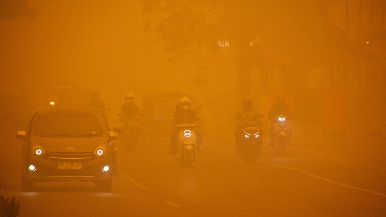  Reuters